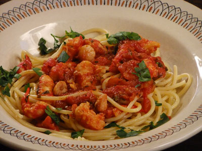 RED SEAFOOD PASTA