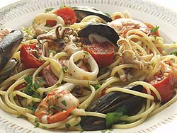 Spaghetti Or Linguine Allo Scoglio Pasta With Seafood Recipe